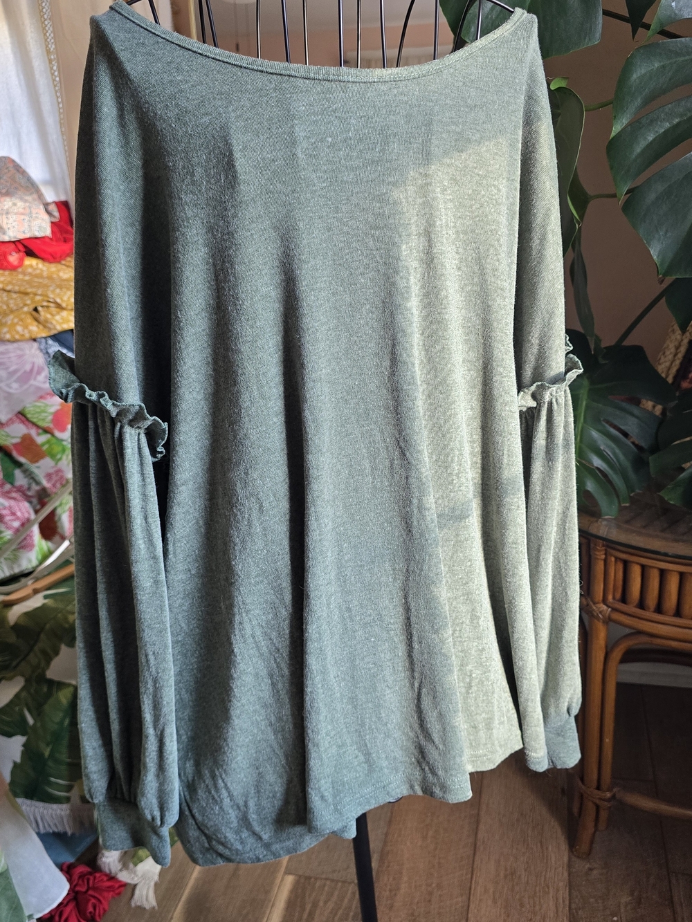Boutique Olive Sage Green Ruffle Balloon Sleeve Boatneck Top 2XL